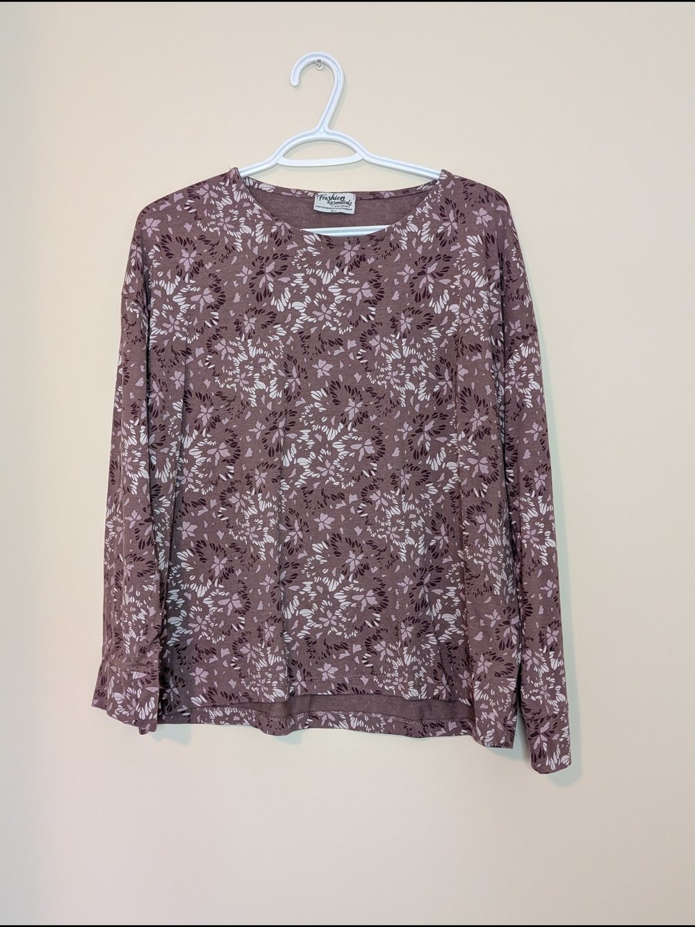 Women's dusty mauve floral long sleeve top, Size Large